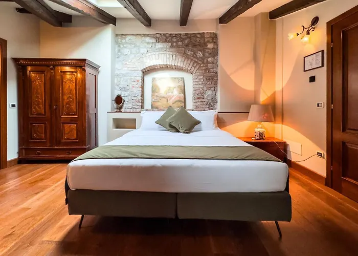 1448 Antica Dimora Al Merlo BiancoBed and Breakfast